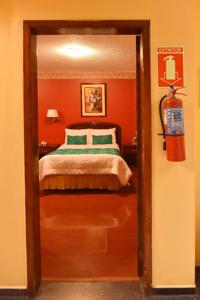 Hotel Makroz — Latacunga — photo 4