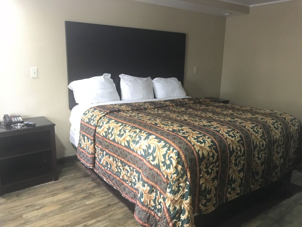 Memphis Inn - photo 9