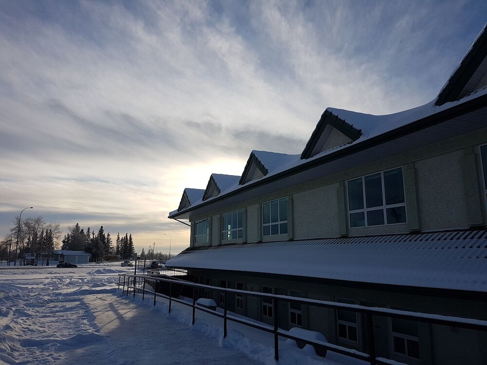 Garden Court Motel in Manning, Canada
