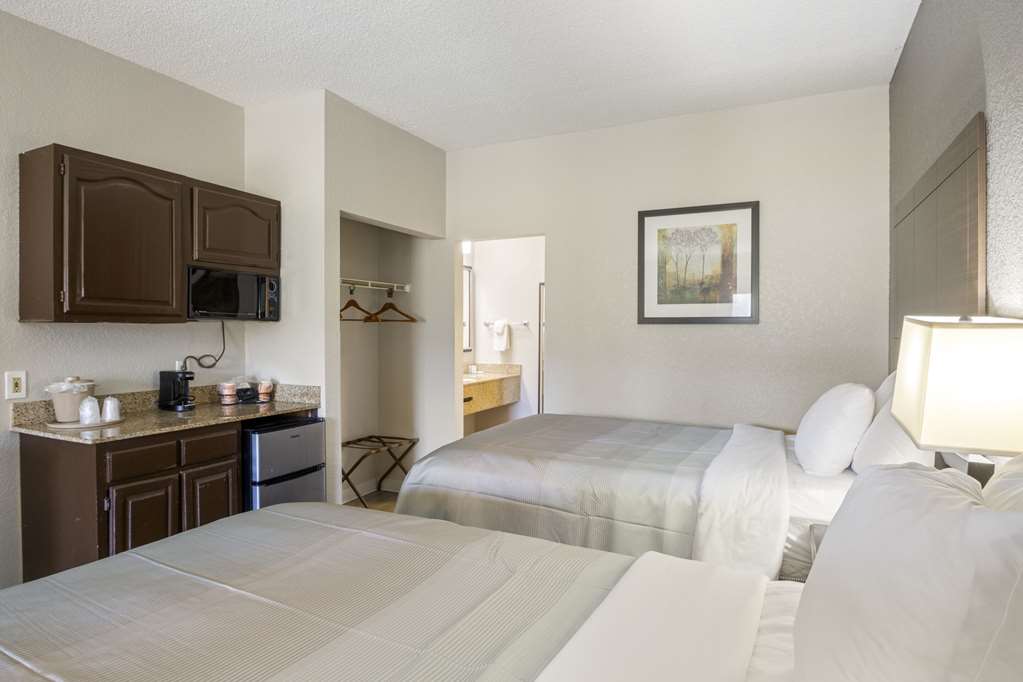 Quality Suites Hickory South - photo 32