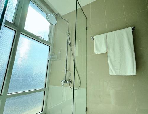 The Prime 11 Sukhumvit 11 2BR near BTS Nana