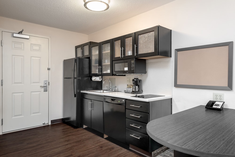 Candlewood Suites Washington Dulles Sterling by IHG - photo 11