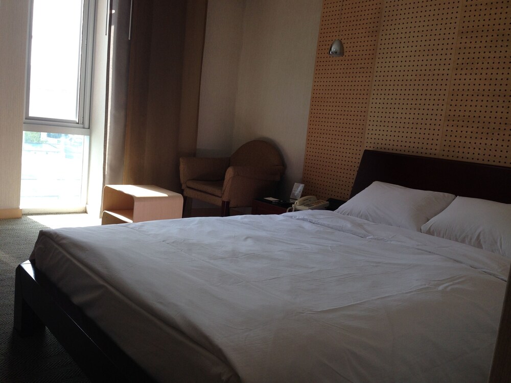 ChangWon Hotel — Changwon — photo 5