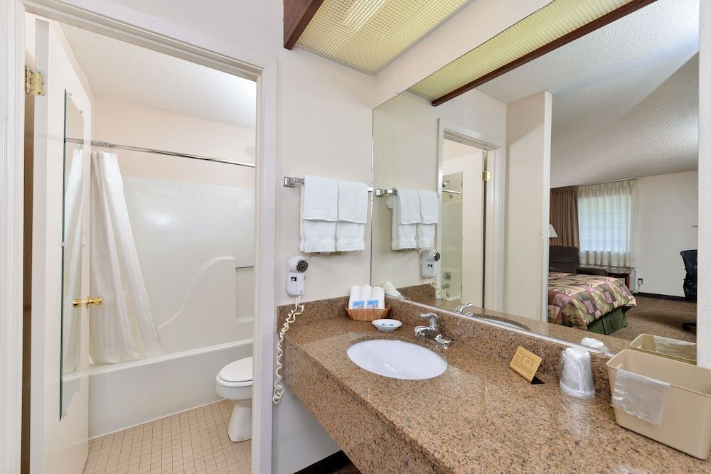 The Heritage Inn - photo 5
