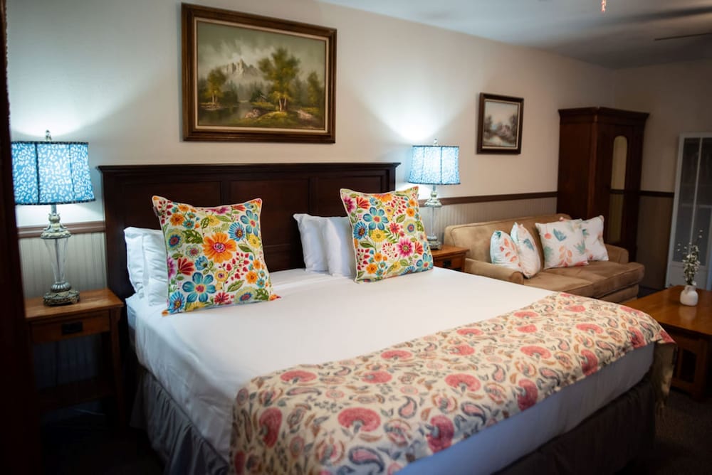 Miranda Gardens Resort - photo 24