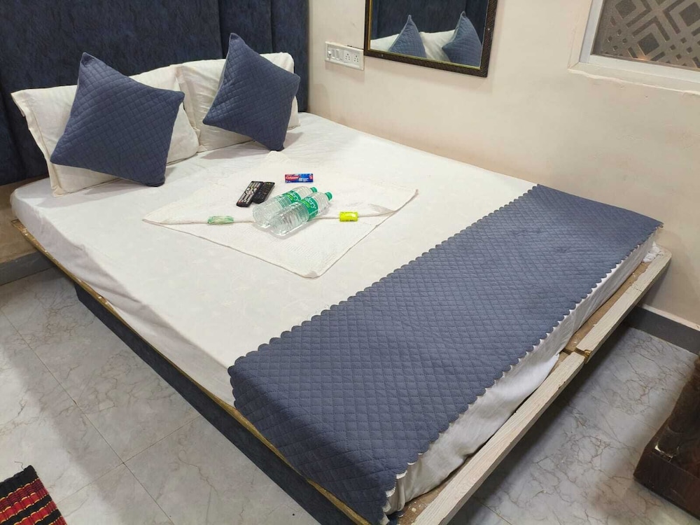 Shri Radha Hotels — Ujjain