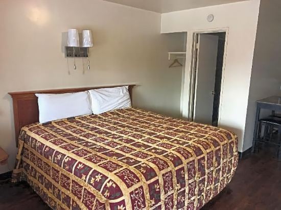 Mount N Lake Motel - photo 8