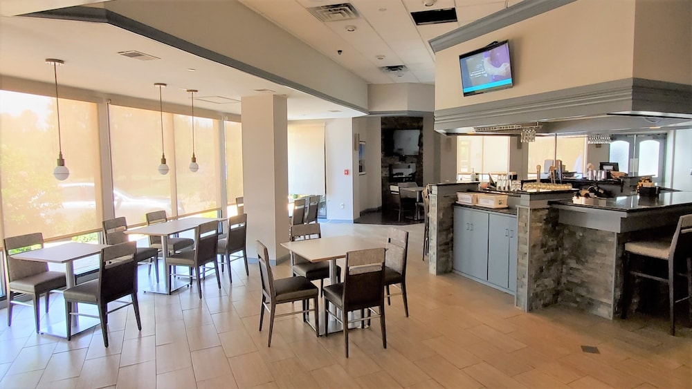 Holiday Inn Staunton Conference Center by IHG - photo 54