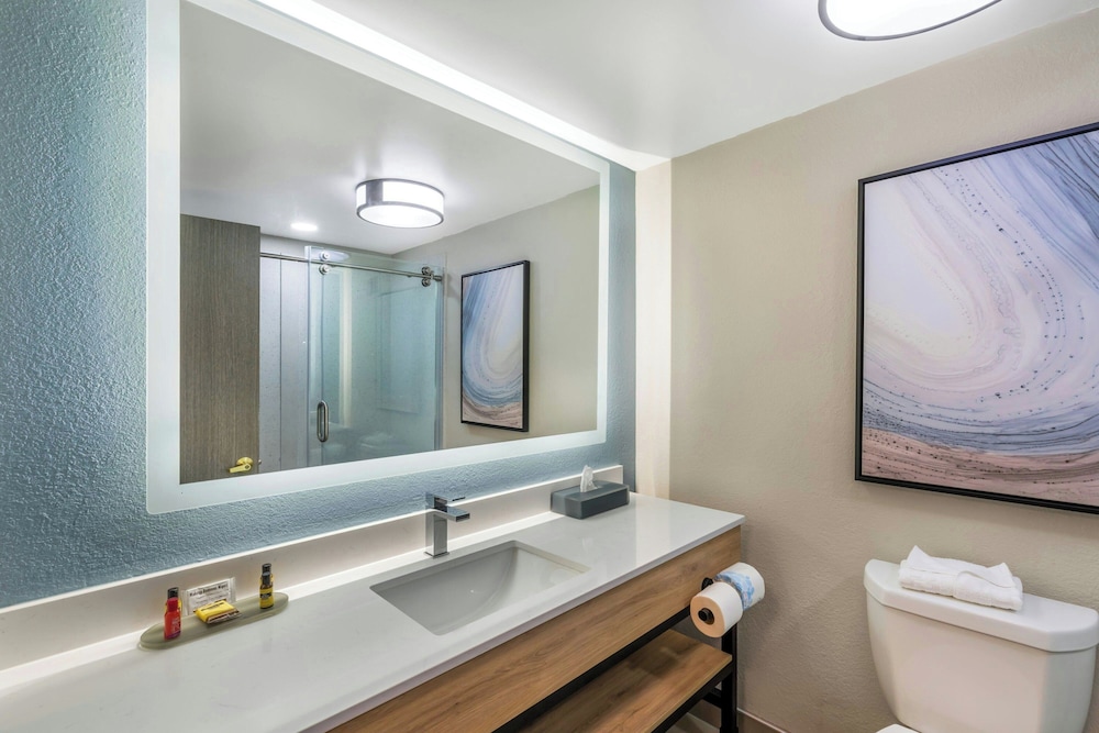 City Express by Marriott Duluth - photo 6