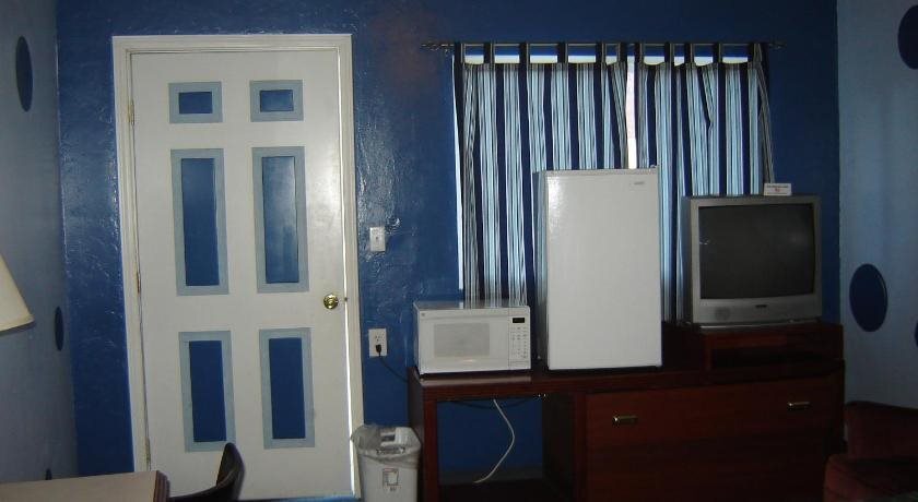 Bali Hai Motel - photo 11