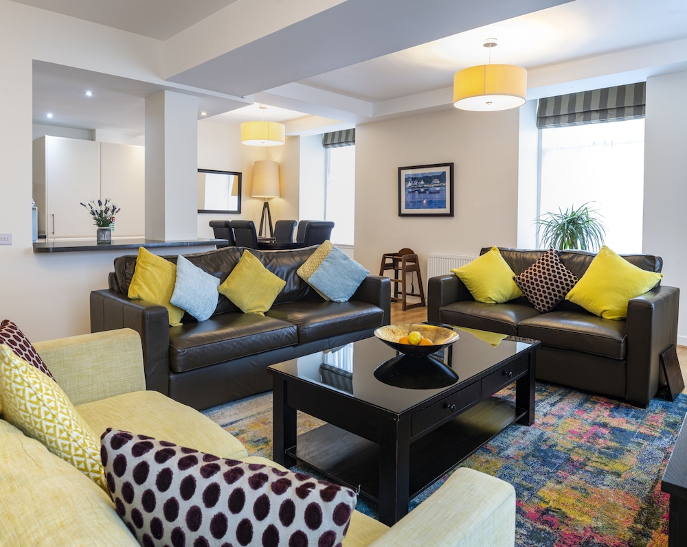 Inverness City Suites — 4-Star Luxury Hotel in Inverness, United Kingdom