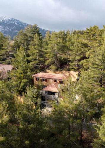 Kardama Hideaway — hotel in Kyperounta