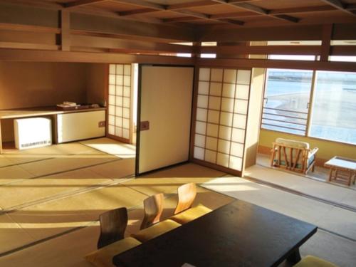 Hamanako Bentenjima Hot Spring Family Hotel Kaishunro in Hamamatsu, Japan