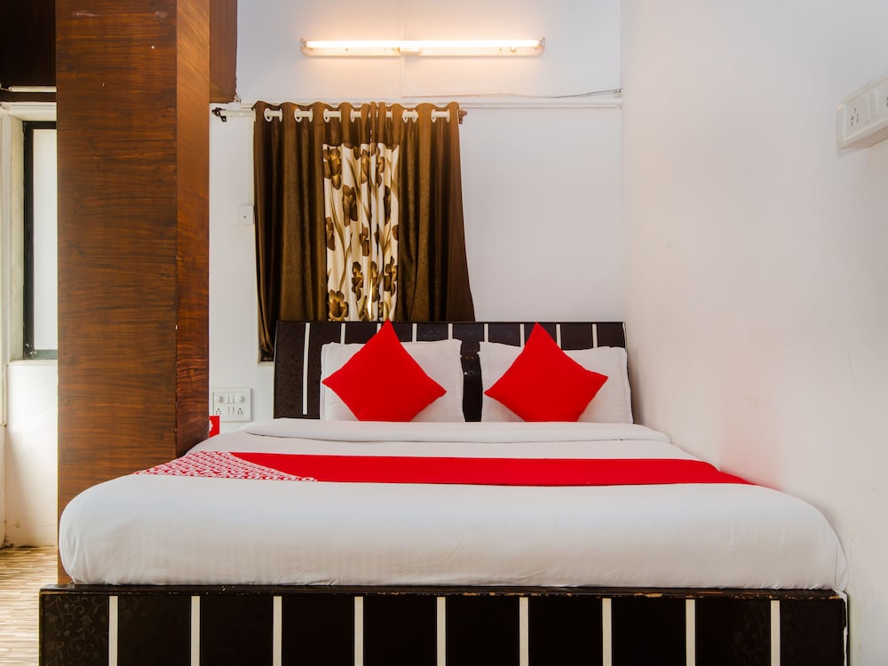 OYO 11879 Ashu Bini Hospitality Pvt Ltd Kalptaru