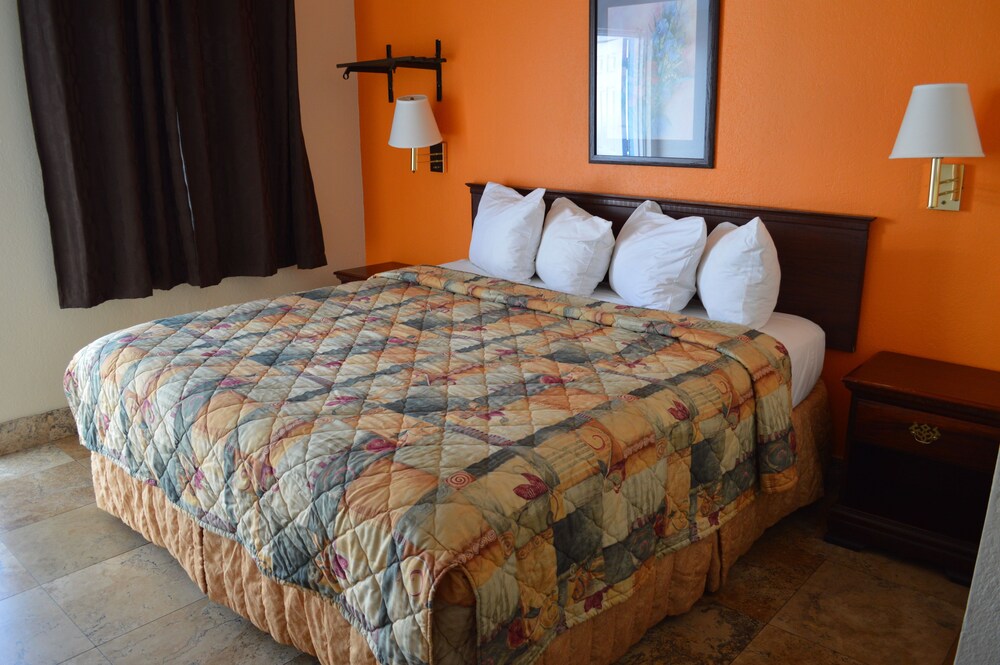 Budget Inn Ft Myers - photo 12