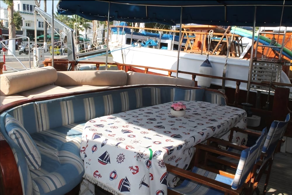 Ide Yacht Hotel — Marmaris