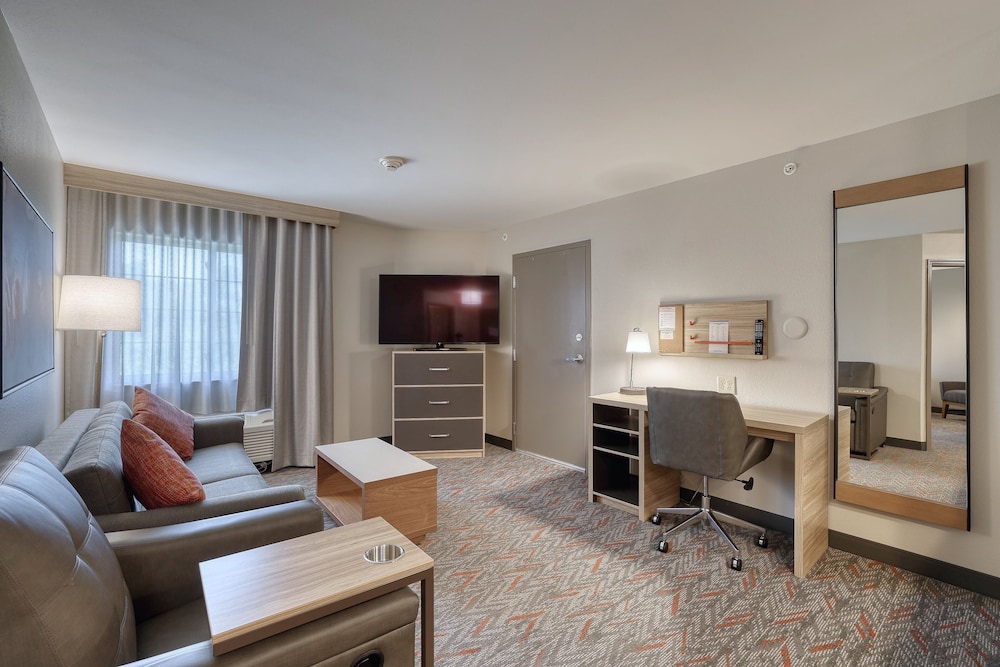 Candlewood Suites Milwaukee Airport by IHG - photo 14