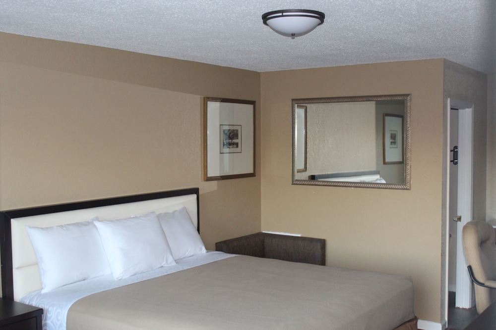 Grand Motel Inn and Suites of Reform AL - photo 2