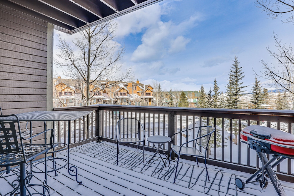 Ski in ski out Granby Ranch Condo w Pool Access — Granby — photo 2