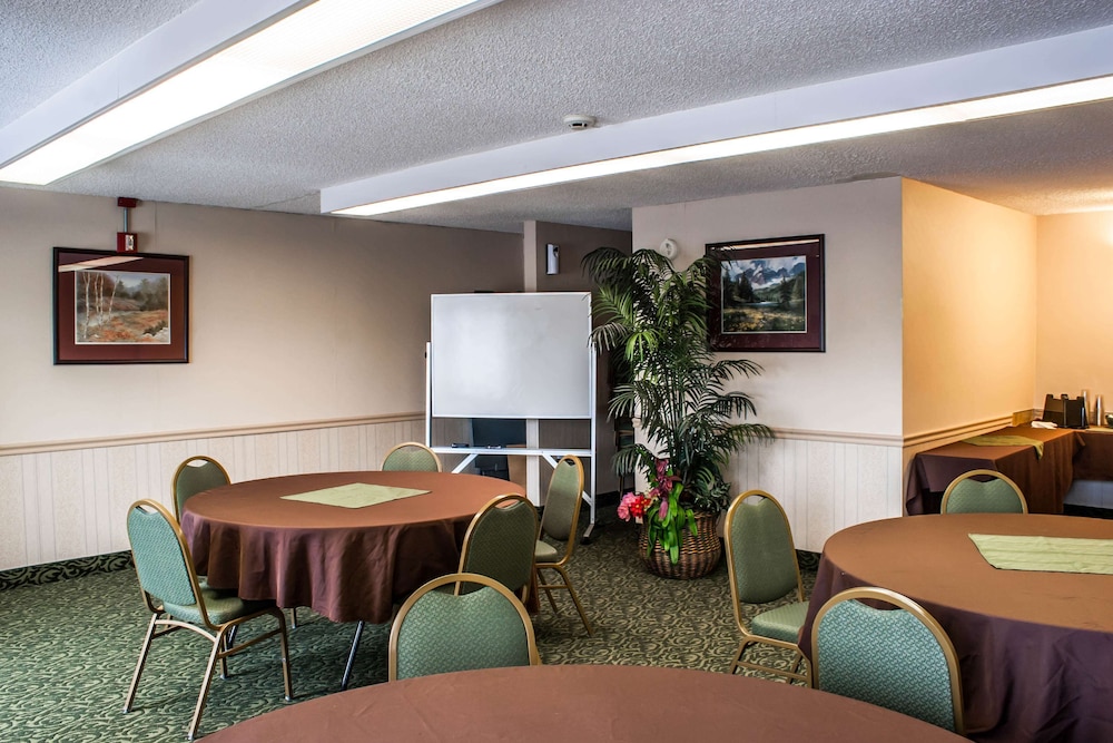 SureStay Hotel by Best Western SeaTac Airport North - photo 48