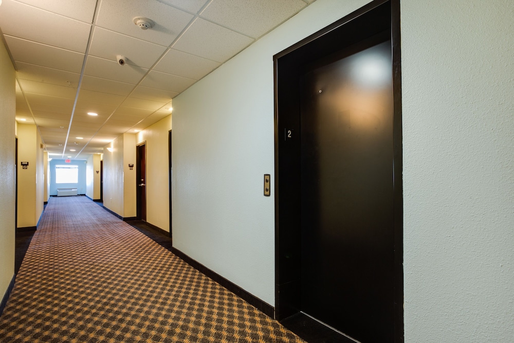 Best Way Inn Cleburne TX - photo 13