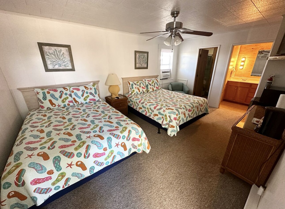 SandSpur Ocean Cottages - photo 2