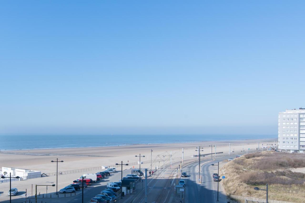 Lumina Suite Seaview & Garage — 4-Star Luxury Hotel in Middelkerke, Belgium