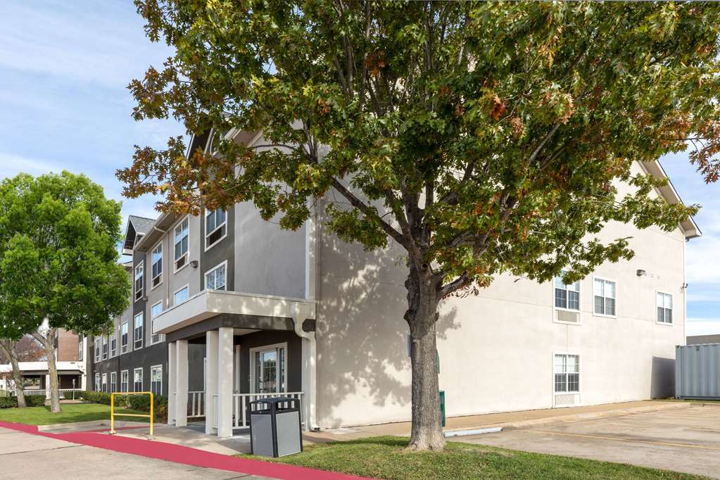 La Quinta Inn & Suites by Wyndham Rockwall - photo 38