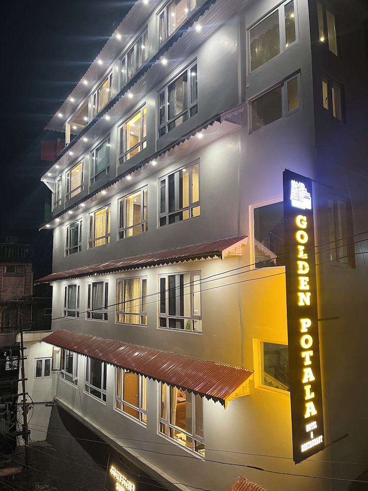 Hotel Golden Potala in Darjiling, India