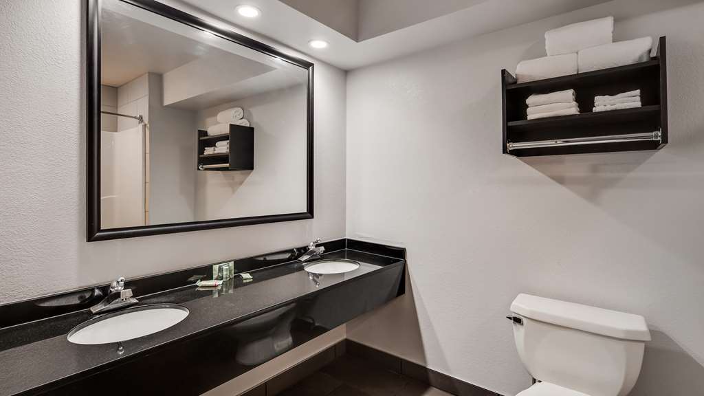 Best Western Lapeer Inn - photo 34