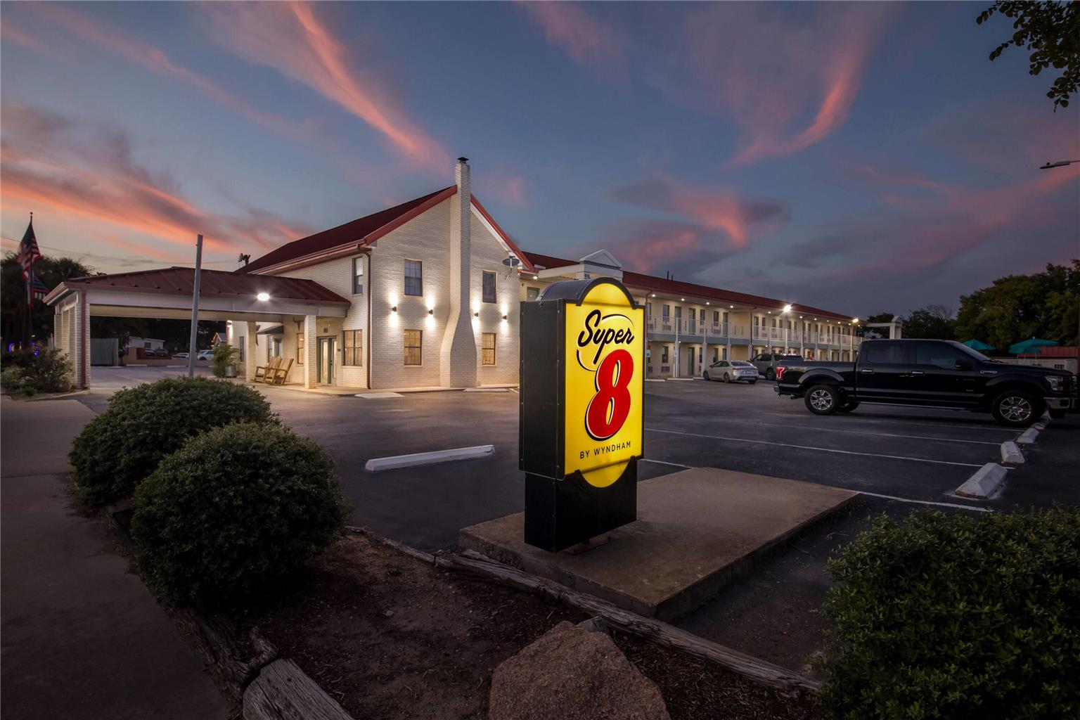 Super 8 by Wyndham Fredericksburg - photo 7