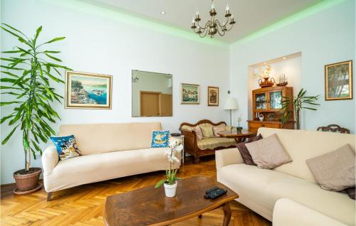 2 Bedroom Nice Apartment In Dubrovnik