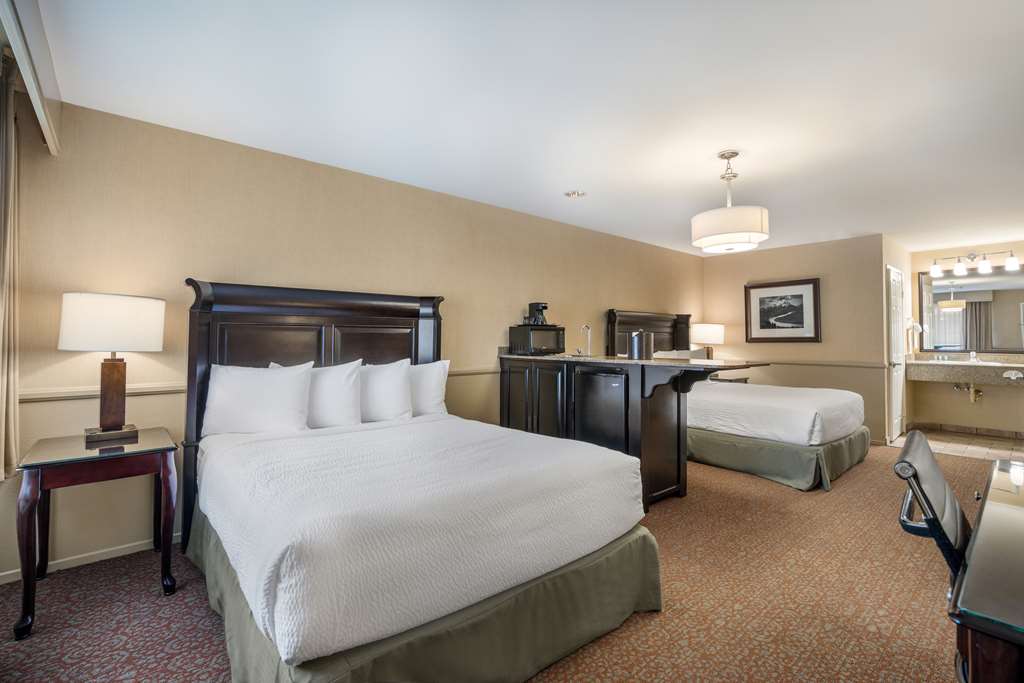 Best Western Corona Hotel and Suites - photo 9