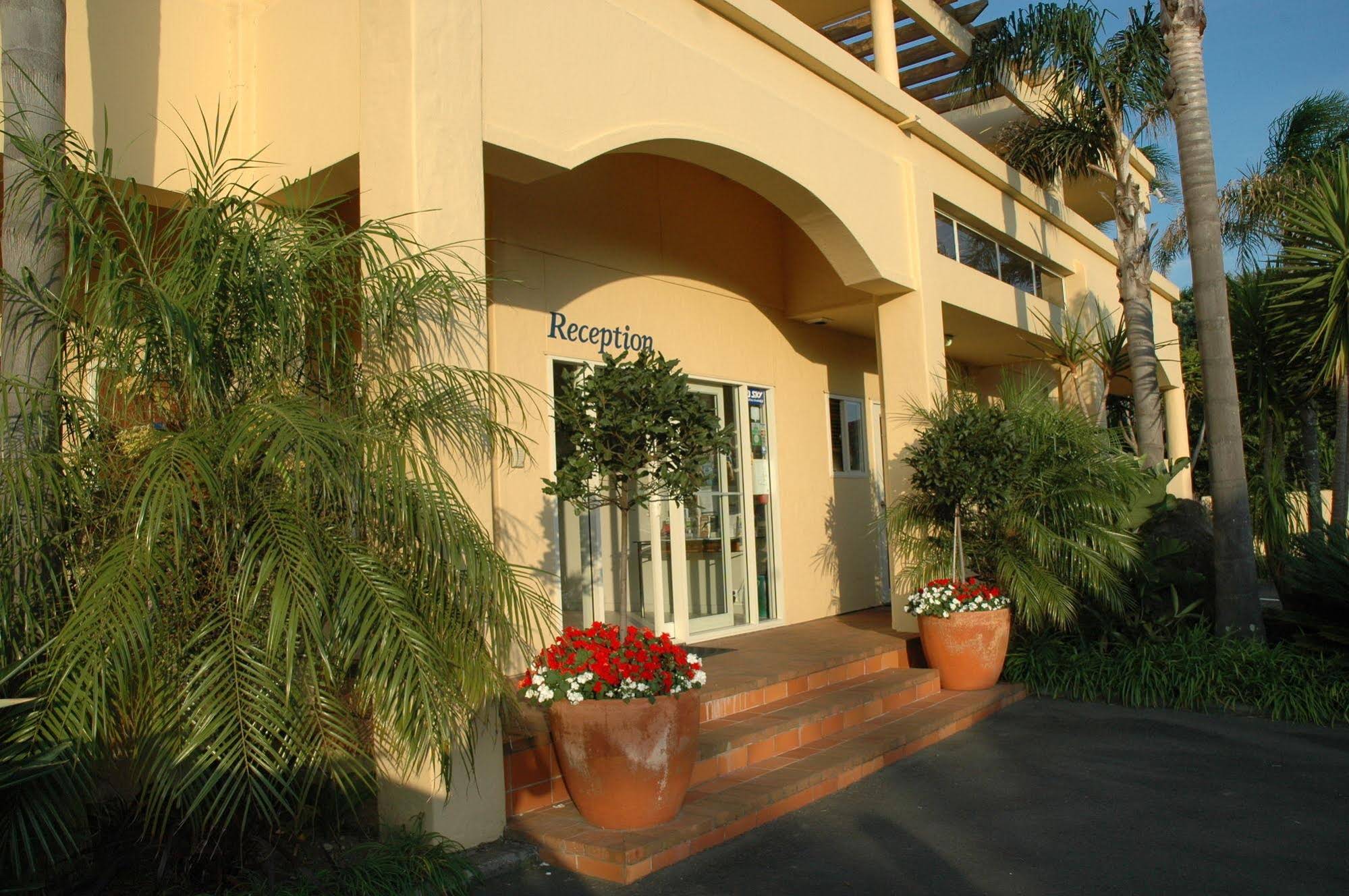 Ocean Beach Motor Lodge