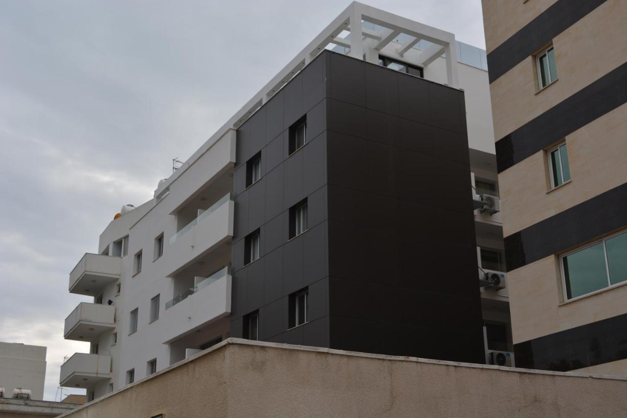 P L Panagiotis Apartment