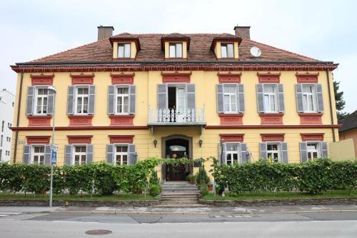 Privatpension Lang — hotel in Wagna
