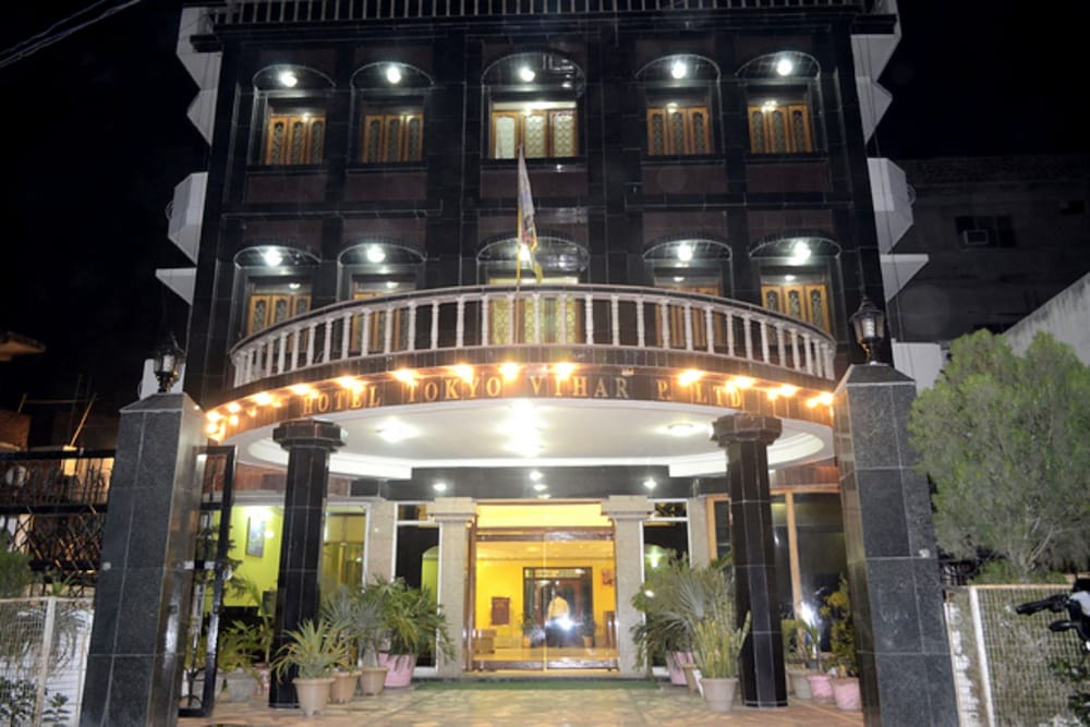 Hotel Tokyo Vihar in Buddh Gaya, India