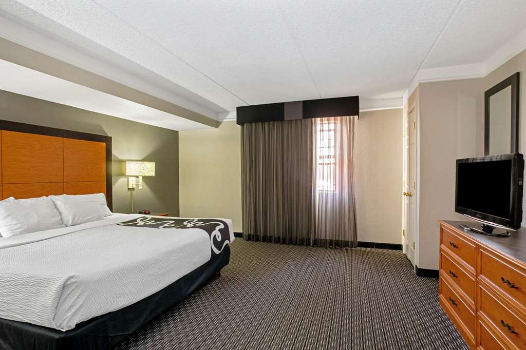 La Quinta Inn by Wyndham Denver Golden - photo 30