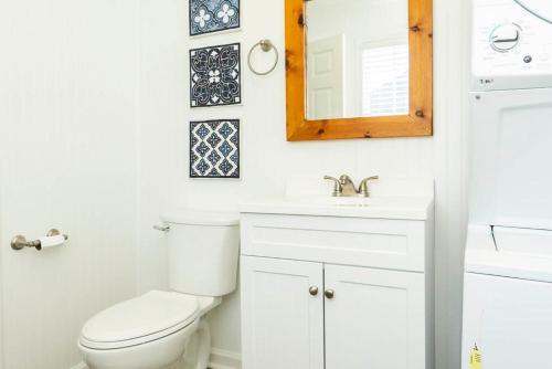 Salty But Sweet by Oak Island Accommodations - photo 21