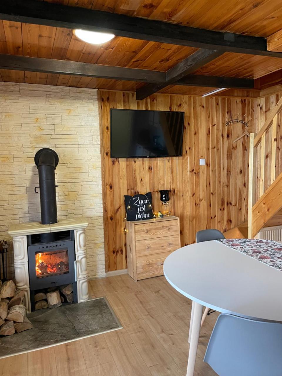 Domek Zenek - carbon neutral hotel in Unknown City