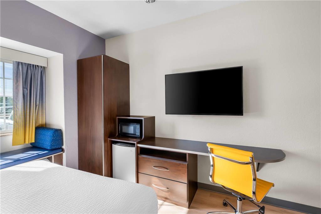Microtel Inn & Suites by Wyndham Conway - photo 16