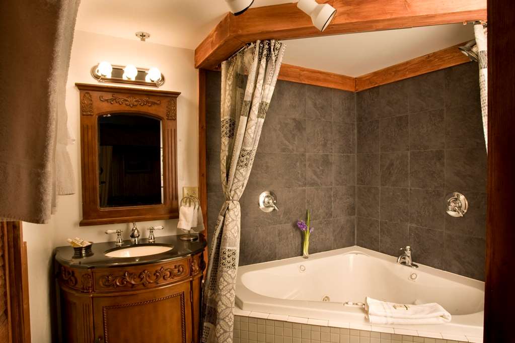 La Tourelle Inn & Spa - photo 16