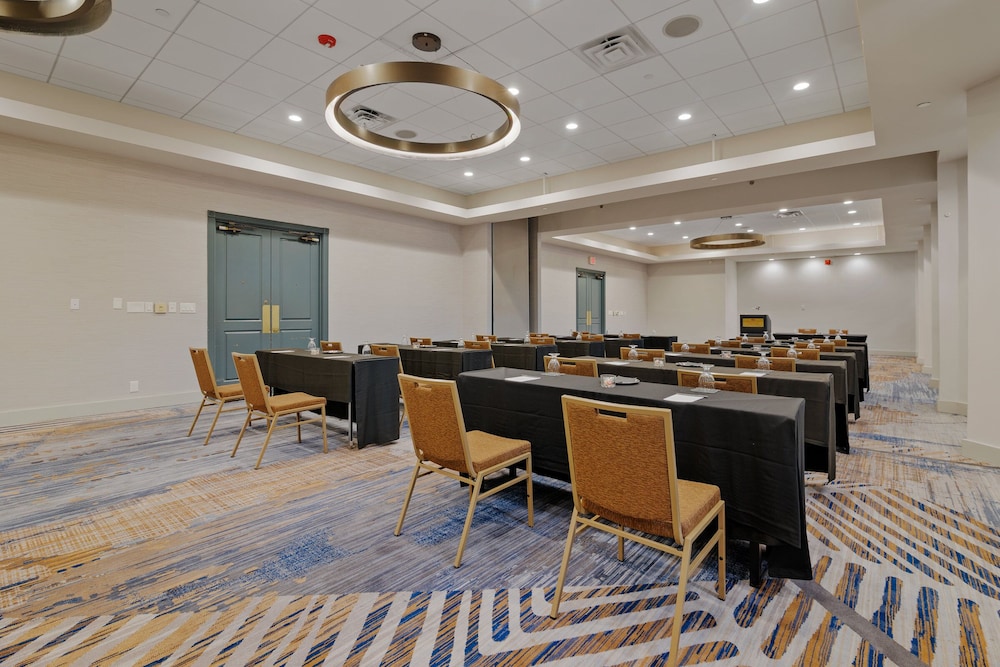 Crowne Plaza Houston Med Ctr Galleria Area by IHG - photo 86