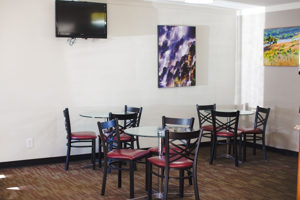 Flagship Inn of Ashland - photo 24