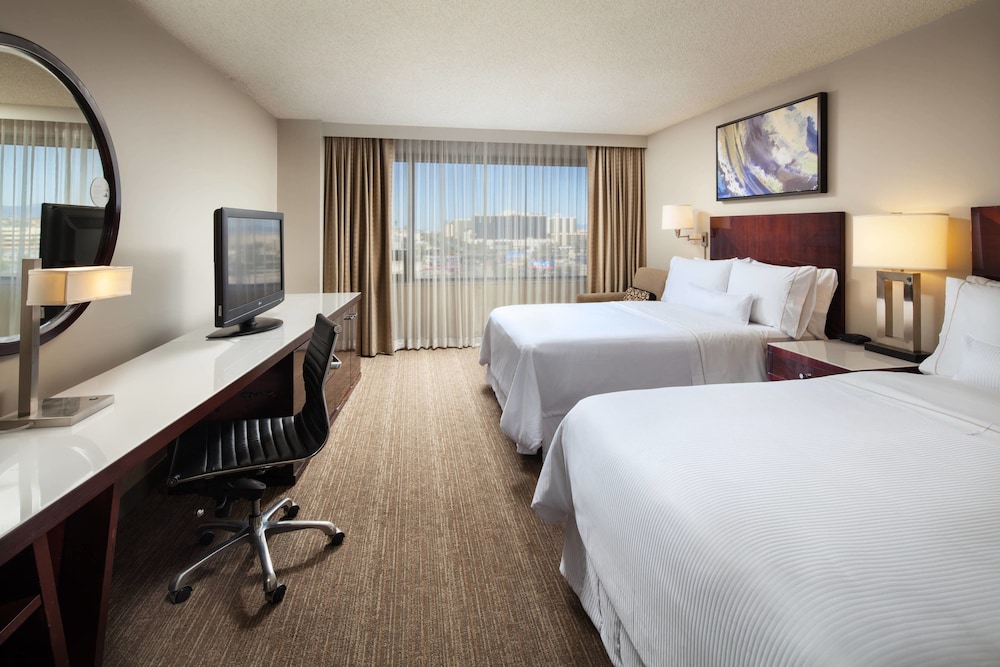 The Westin Los Angeles Airport - photo 13