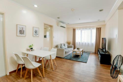 Spacious 2BR at SoMa BGC Near SM Aura and Bonifacio High Street — 4-Star Luxury Hotel in Manila, Philippines