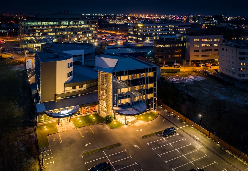 Hotel Diplomat — hotel in Zagreb
