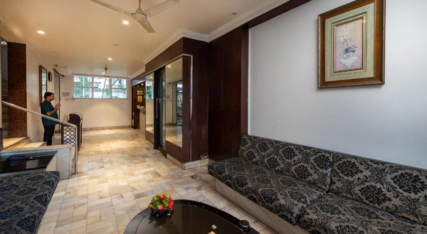 Capital O 76484 Hotel Balwas International