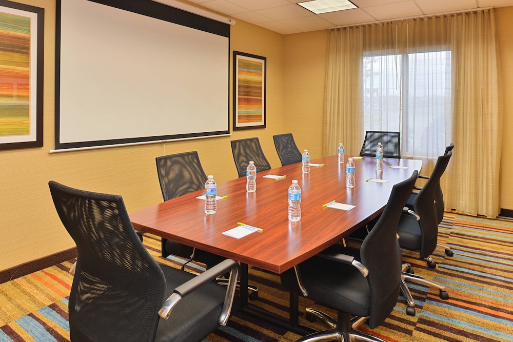 Fairfield Inn & Suites by Marriott Cleveland Avon - photo 31