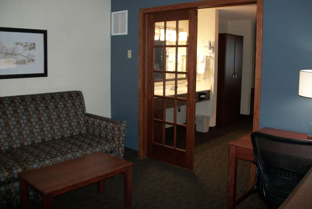 AmericInn by Wyndham Beulah - photo 17
